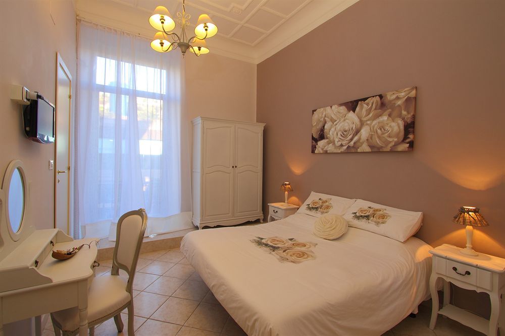 Hotel Cortese ซานเรโม ภายนอก รูปภาพ
