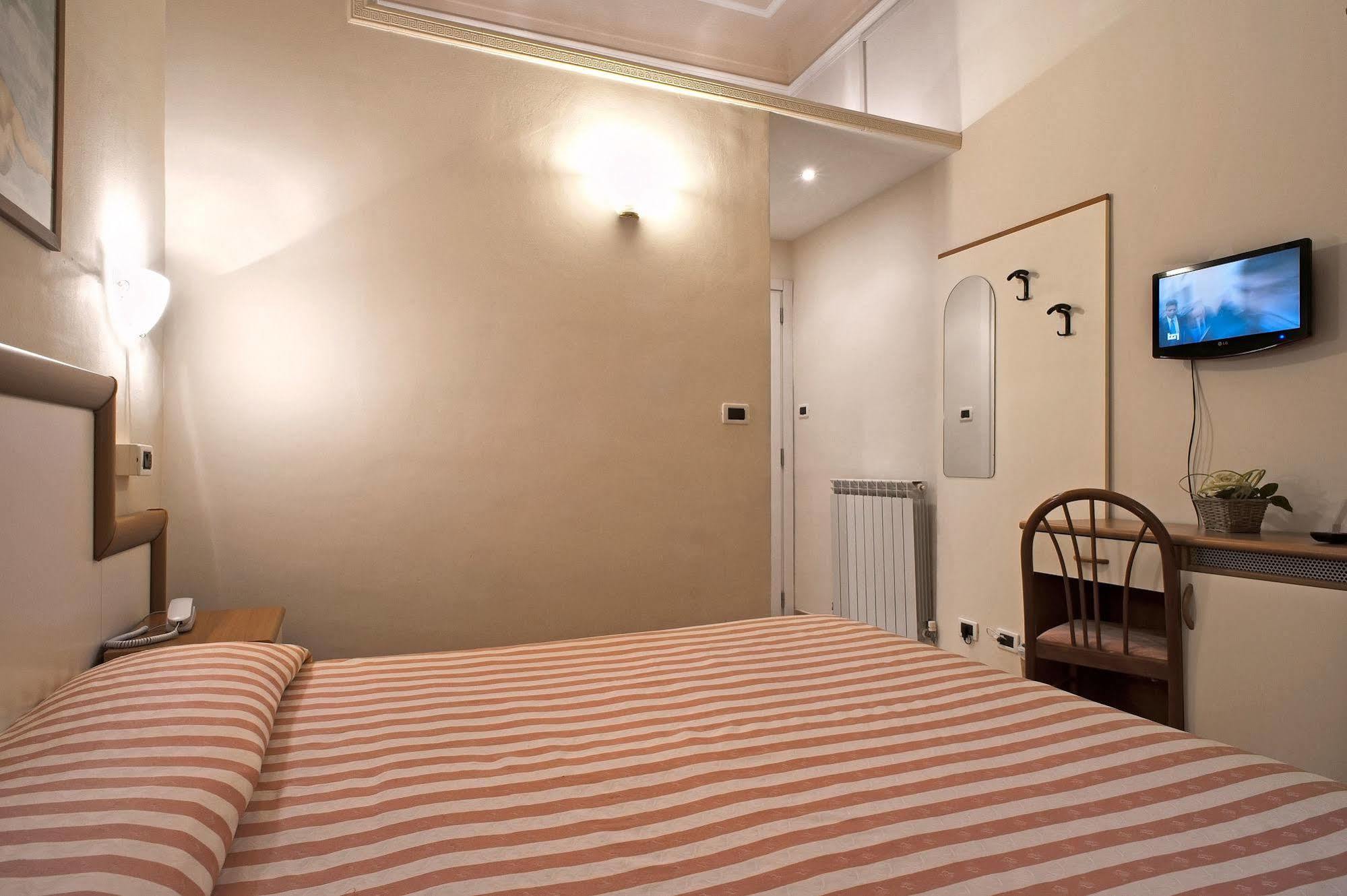 Hotel Cortese ซานเรโม ภายนอก รูปภาพ