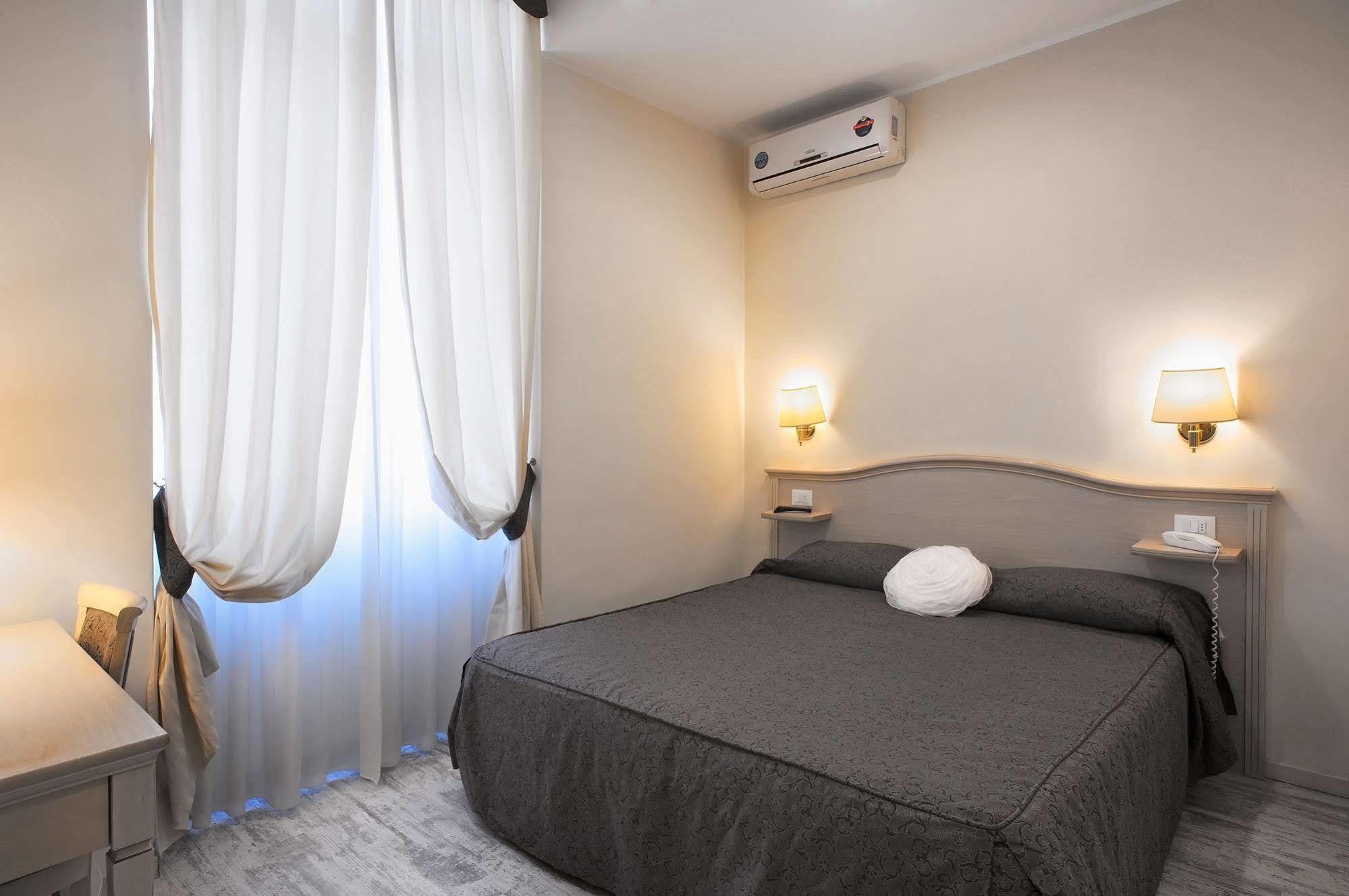 Hotel Cortese ซานเรโม ภายนอก รูปภาพ